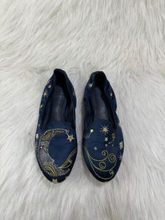 Tory Burch Embroidered Olympia Loafer Size 35