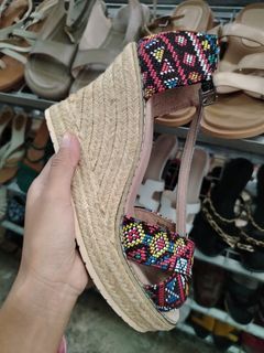 Tribals pattern wedge espadrille sandal