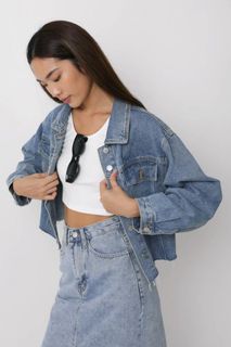 (Category: ) located in . Submitted by shanwears (Listing ID 1298594510, Image 1). Description: .