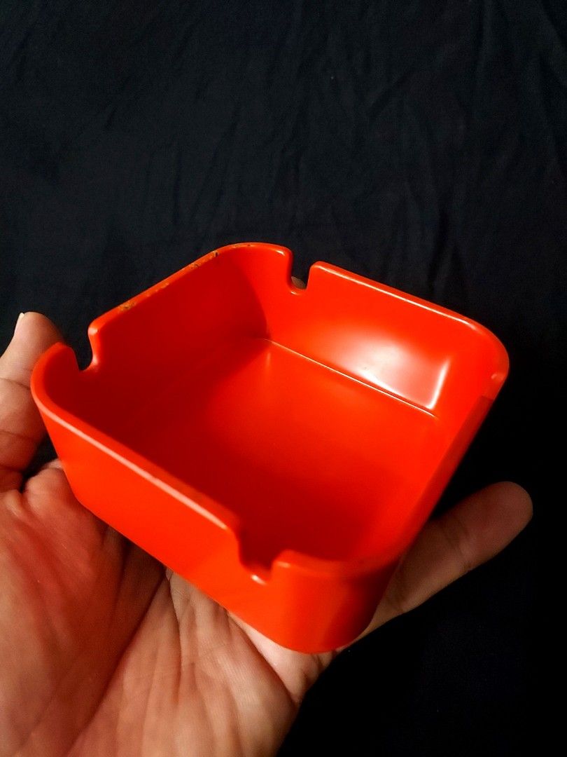 VINTAGE MALAYSIA AIRLINES ASHTRAY, Hobbies & Toys, Collectibles