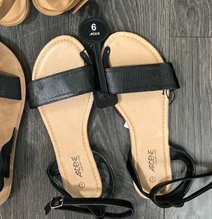 Women’s Ankle Strap Sandals Size 6