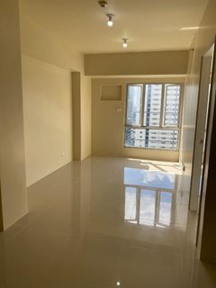 1BR FOR LEASE or FOR SALE at The Montane BGC Taguig - For Rent / Metro Manila / Interior Designed / Condominiums / RFO Unit / NCR / Fully Furnished / Investment / Real Estate PH / Clean Title / Income Generating / Ready For Occupancy / Condo Living