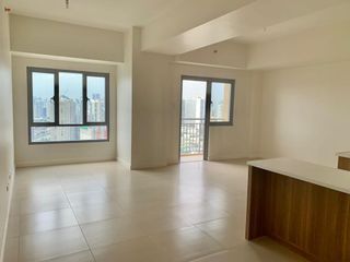 3BR Bedroom at The Vantage at Kapitolyo Condo For Sale near Velle Verde Ayala Malls The 30th  Astoria Plaza Shargila Plaza Ortigas Center Ace Water Spa