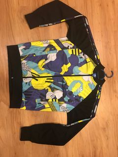 (Category: ) located in . Submitted by multi_store333 (Listing ID 1298733536, Image 1). Description: .