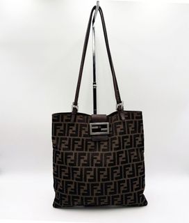 (Category: ) located in . Submitted by designercollectibles.com.au (Listing ID 1298689536, Image 1). Description: .