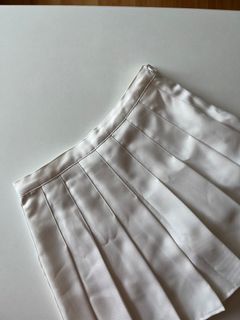 (Category: ) located in . Submitted by seashellsshesells (Listing ID 1298684178, Image 1). Description: .