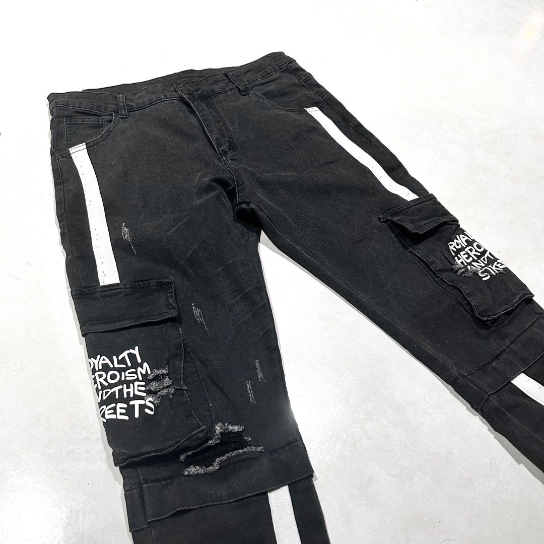 Distressed cargo joggers top