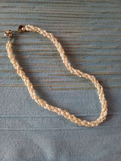 Classic & Elegant Rice Beads Choker-Necklace