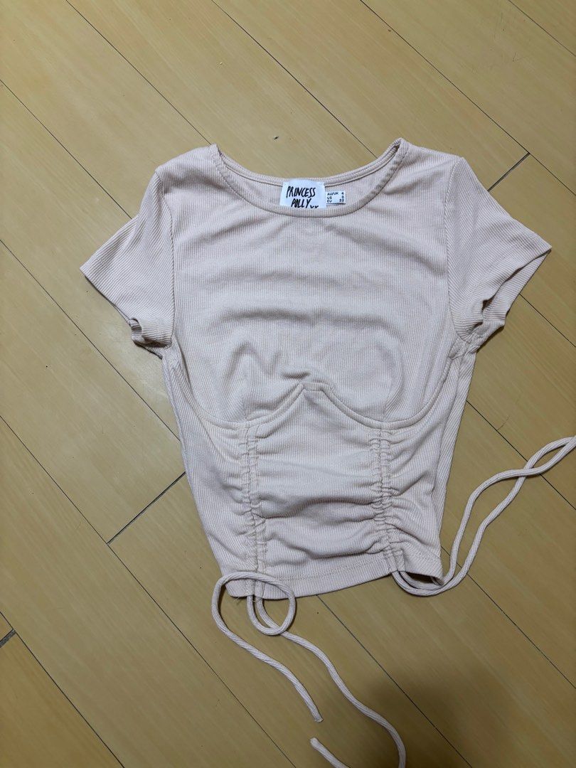 Corset Top (Category: Shirts) located in General Trias. Submitted by leyarg (Listing ID 1298771039, Image 1). Description: xxs-xs for petite only Has underwire but no paddings.