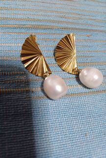 Drop  Pearl Earrings with Gold Fan Design ( High Quality)