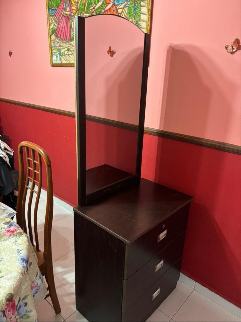 Dressing Table (Category: Shelves, Cabinets & Racks) located in Singapore. Submitted by sdevi3205 (Listing ID 1298669512, Image 2). Description: lightly used look quite new and selling for cheap price.