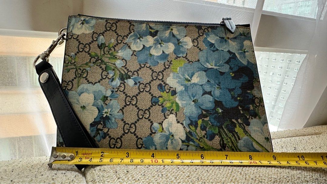 Gucci bloom clutch bag new arrivals