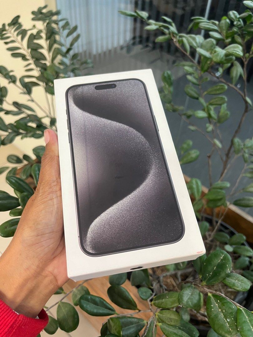 Iphone 15 Pro Max 256 Black Titanium (Category: iPhone 15 Series) located in San Juan City. Submitted by AshleyandLynGeneralmerchandise (Listing ID 1298734154, Image 3). Description: We accept trade in Credit card / Home Credit Shipping Meet ups / Delivery Fb page: Ashley & Lyn.