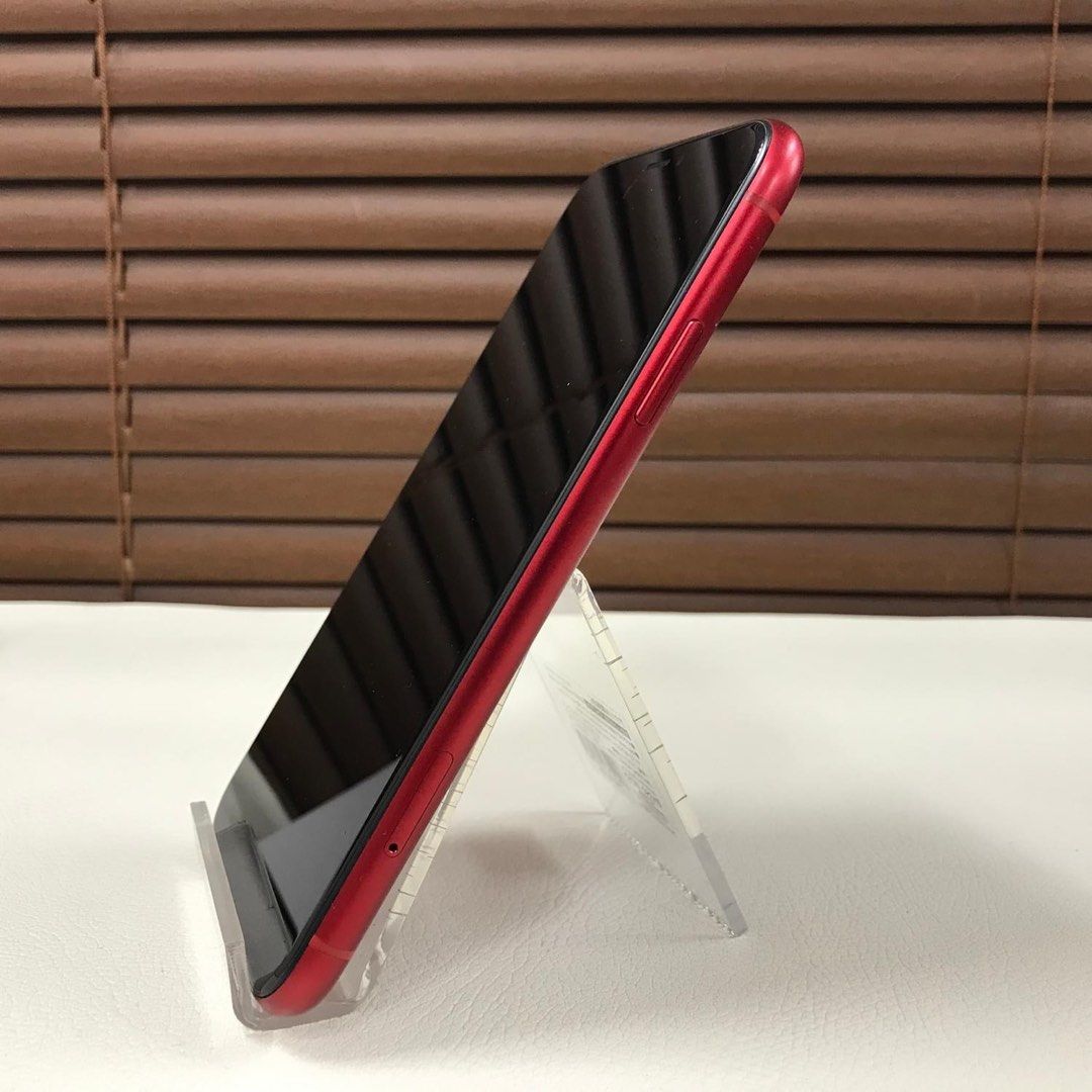 iPhone Xr 128gb (Category: iPhone X Series) located in Manila. Submitted by TekiCashGadgetsph (Listing ID 1298687497, Image 3). Description: (FU) Open-line, any sim working (worldwide) - Guaranteed original iPhone not fake/copy accessories with box Secondhand Good as new not abused! Presentable •Original Lcd • no issue hidden issues • no apple id / iCloud id • Good batthealth • Good cam front/back • Good Performance • Good face id • Good use / pl