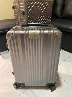 Legend Walker Aluminum Clamp type luggage
