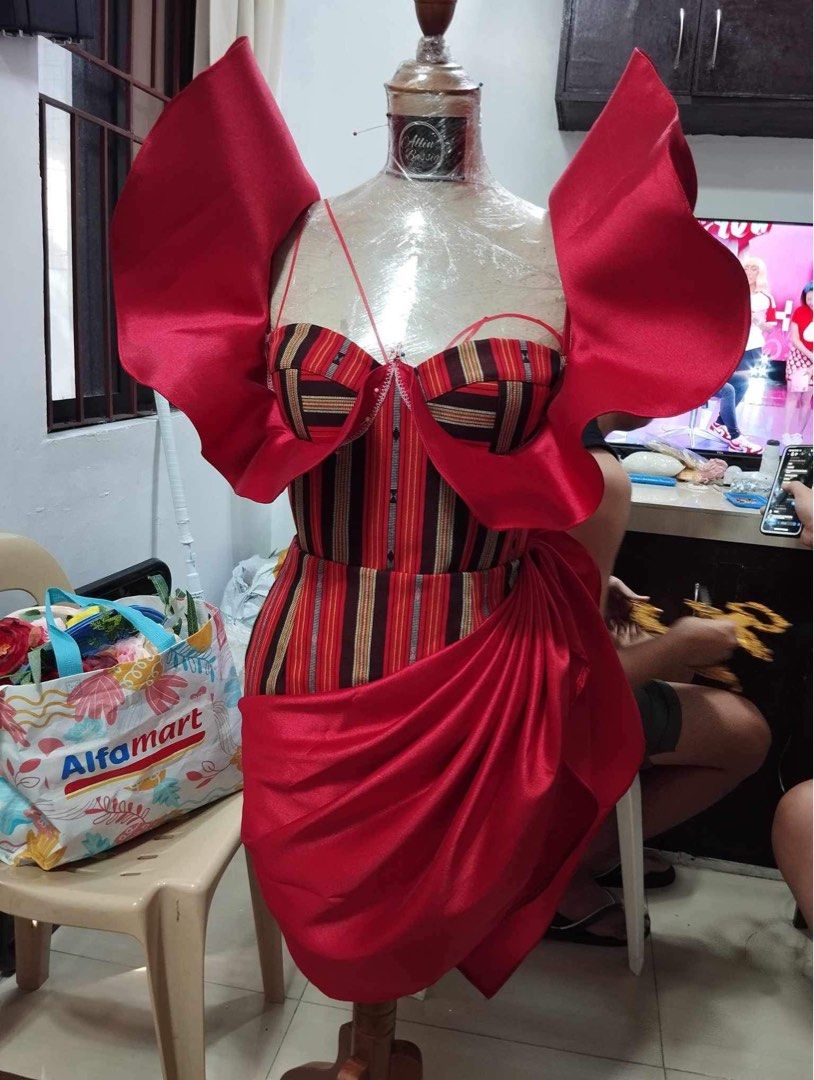 Modern Filipina (Category: Traditional & Ethnic wear) located in Bulacan. Submitted by novelynmandap (Listing ID 1298627448, Image 1). Description: This is brand new and fit only once. Pm for details. SJDM Bulacan area. Delivery only Height 4’11.