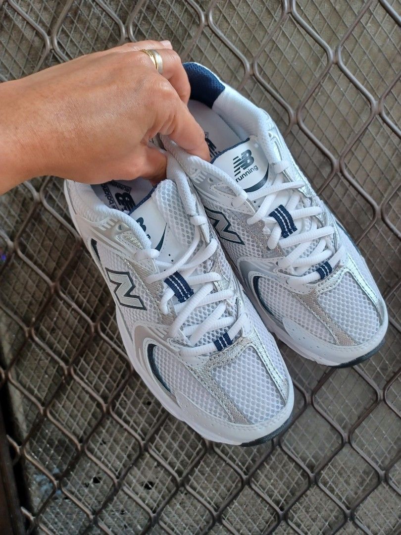 New Balance MR530SG, Women's Fashion, Footwear, Sneakers on Carousell