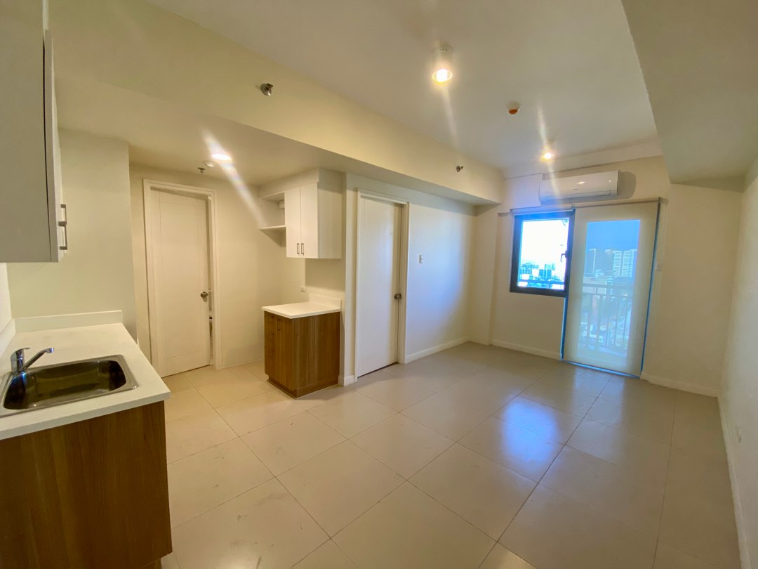 One Bedroom Unit for rent at The Vantage at Kapitolyo, Pasig Rockwell