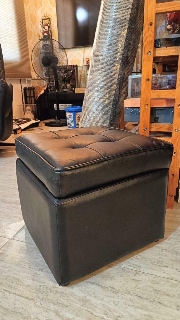 Ottoman (Category: Chairs) located in Quezon City. Submitted by matetdevis13 (Listing ID 1298647788, Image 3). Description: Black tufted leather ottoman / footrest with storage Price : 2500 16L x 16W x 14H inches In good condition Code rusdha.