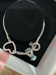 (Category: ) located in . Submitted by dewardrobe (Listing ID 1298657997, Image 1). Description: .