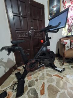Peloton + Plus Bike Stationary Bike with 24in HD Monitor 220volts Spinner Spinning Spin Spinner Class schwinn ic4 IC8 ic7 stages Bike