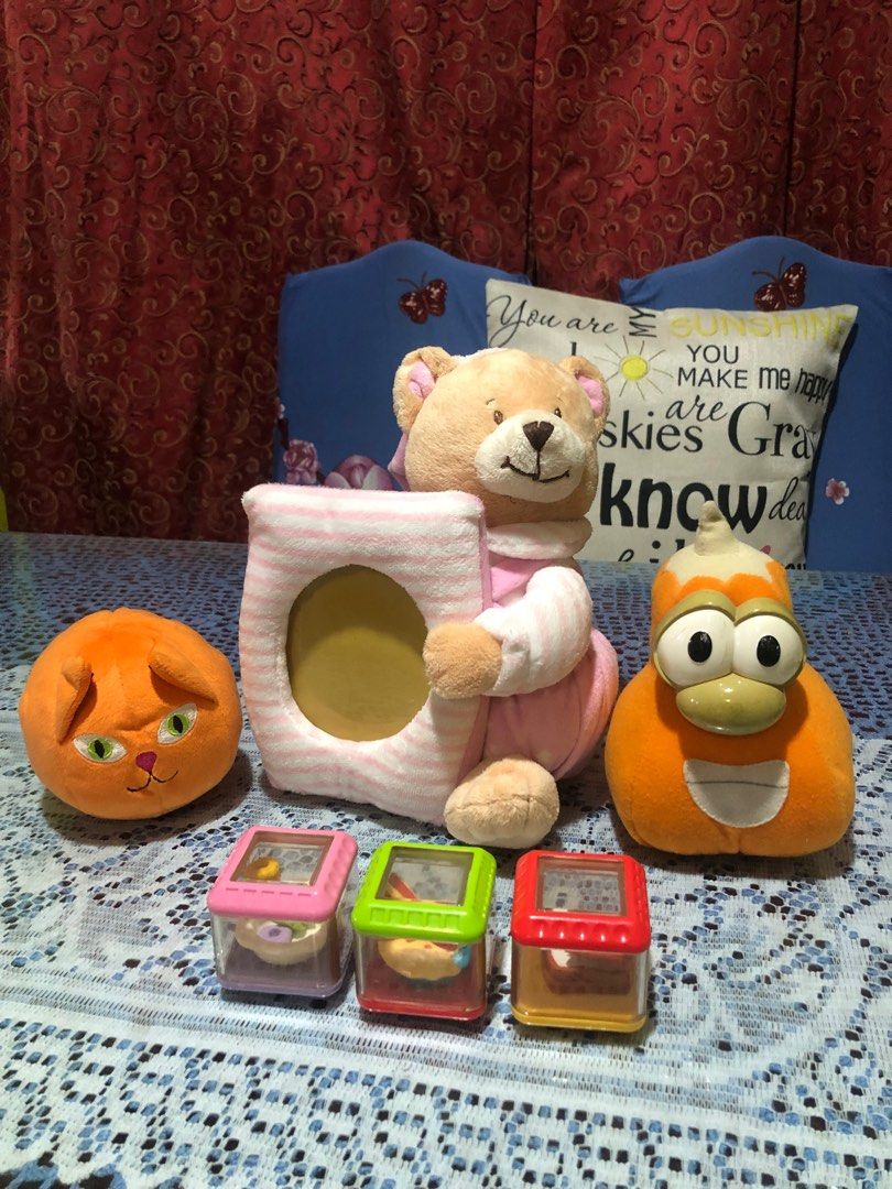 Preloved Baby Toys from Canada (Category: Infant Playtime) located in Taytay. Submitted by lisacali00 (Listing ID 1298649741, Image 1). Description: These items were gently used and then kept. Sold as a bundle for only 400 pesos Baby bear with picture frame 2 orange toys 3 pieces Fisher-Prize Peek-a-Boo Blocks GCash or Bank transfer .