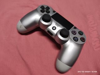 PS4 Controller V2 Silver