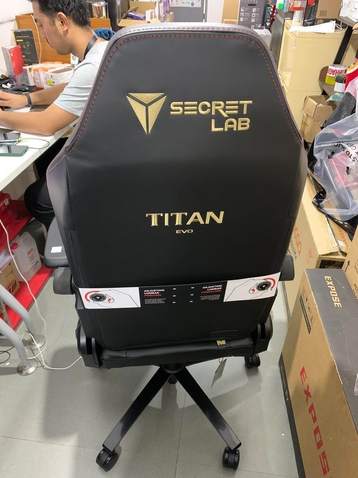 Secret Lab Titan Evo Leatherette Gaming Chair, Furniture & Home Living ...