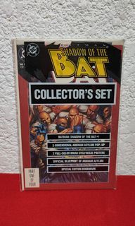 Shadow of the Bat Collector's Set (Batman: Shadow of the Bat, # 1)