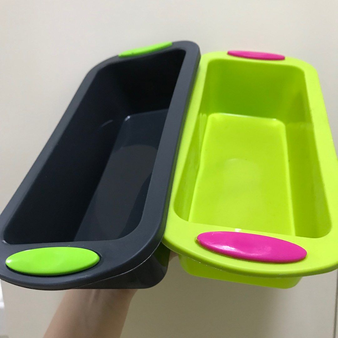 Silicone Loaf Pan Bundle (Category: Bakeware) located in Caloocan City. Submitted by wearweare (Listing ID 1298660543, Image 3). Description: .