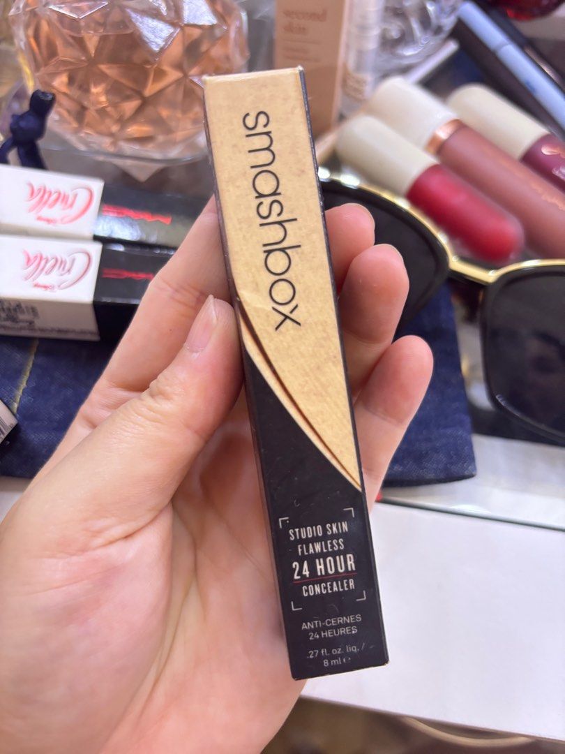 Smashbox concealer (Category: Makeup) located in Antipolo. Submitted by jecxxiz (Listing ID 1298648891, Image 1). Description: Shade fair warm.