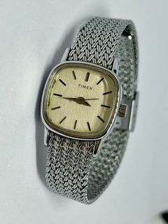 TIMEX Mesh Silver tone Vintage Ladies Preloved Watch