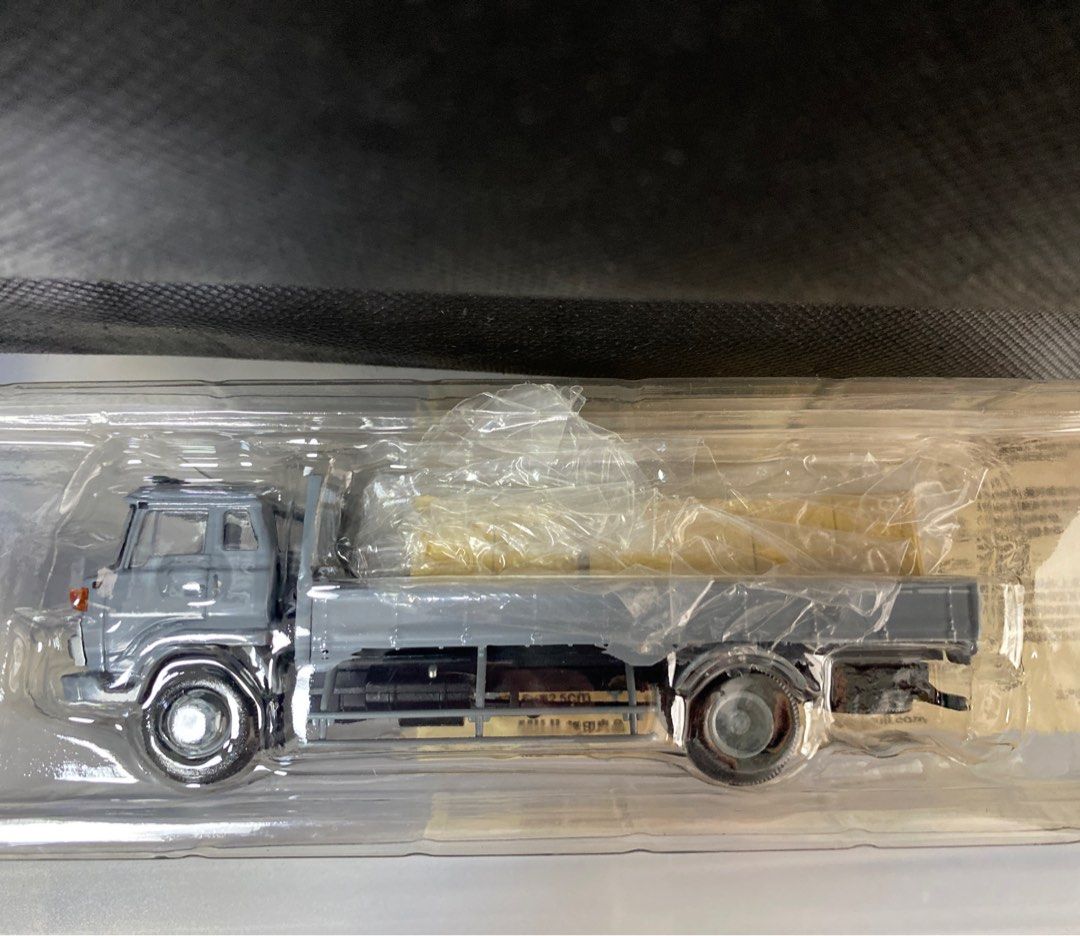 Tomica Limited Vintage Neo LV-N44 a Hino KB324 type Truck
