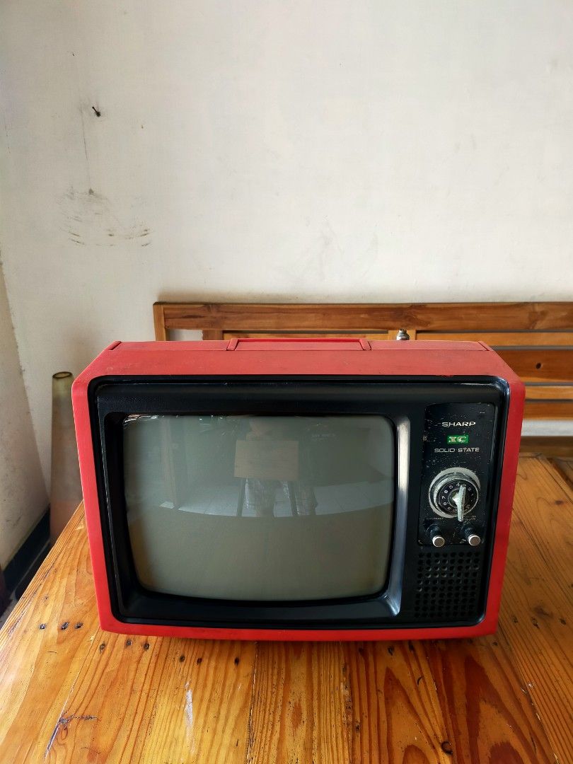TV Sharp Merah Jadul for Vintage Decor, Perabotan Rumah di Carousell