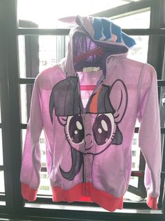 (Category: ) located in . Submitted by joyjoysim (Listing ID 1298660576, Image 1). Description: .