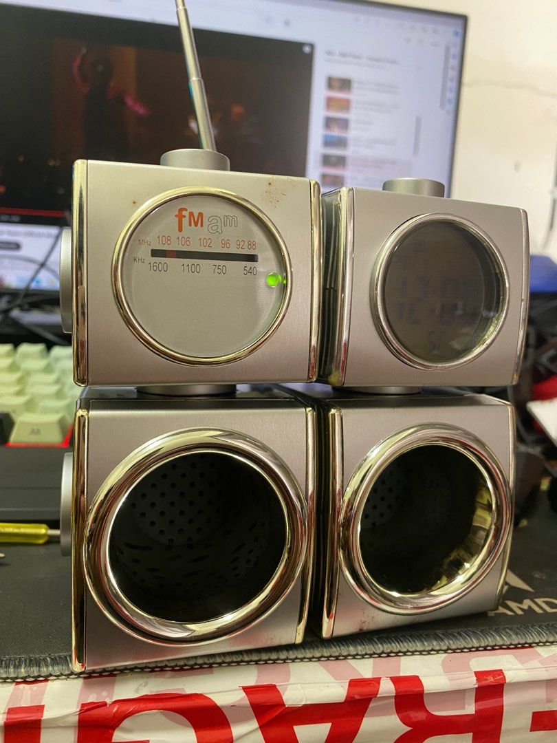 vintage-cyber-cube-clock-radio-audio-portable-music-players-on-carousell