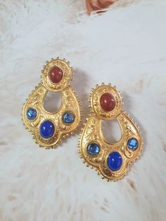 Vintage etruscan earrings from Japan