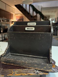 Vintage letter/bill organizer