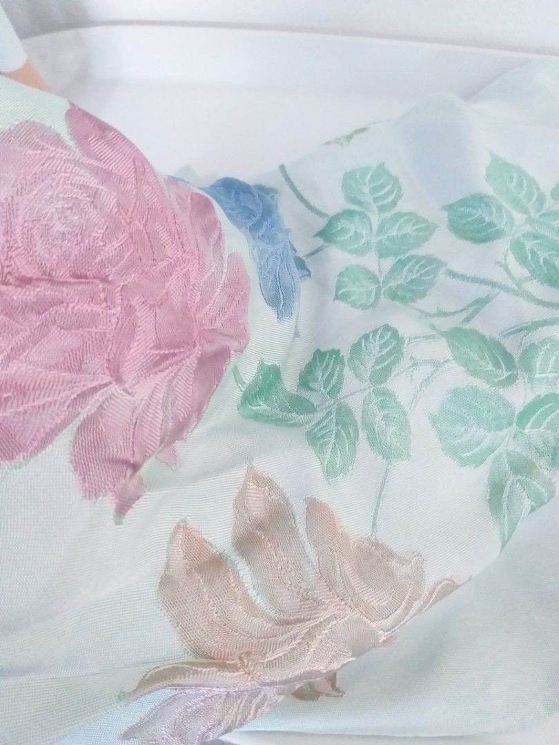 vintage square table cloth (Category: Table Linen & Textiles) located in Cavite. Submitted by wishie_collects (Listing ID 1298702474, Image 2). Description: needs wash Vintage dainty handpainted square table cloth Japan / Uk Surplus 50" x 50".
