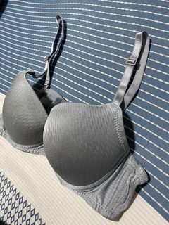 (Category: ) located in . Submitted by me.closet (Listing ID 1298751421, Image 1). Description: .