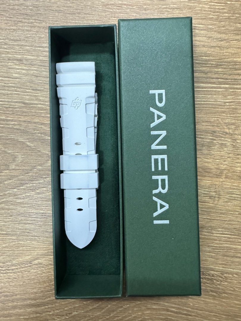 77.PANERAI用 26mm-22mm （PANERAI - パネライ対応ラバーベルト