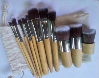 11 pcs. Bamboo Make-up Brush Set with Pouch