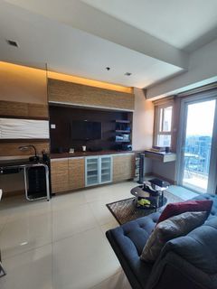 1 Bedroom with Balcony in Trion Towers for Sale BGC near Market Market, Serendra and High Street 1BR Condo For Sale in BGC