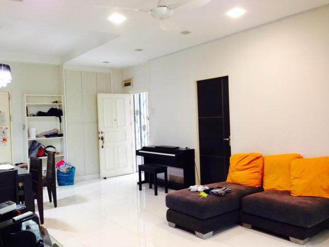(Category: ) located in . Submitted by adenyang.property (Listing ID 1298797719, Image 1). Description: .