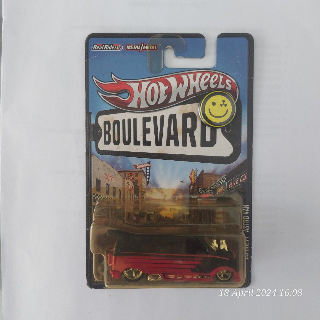 85 Chevy Astro Van Hot Wheels Boulevard, Hobbies & Toys, Toys 