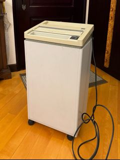 （分類：）位於 。 由 beoki 提交（商品編號 1298913850，圖片 1）。簡介： 。