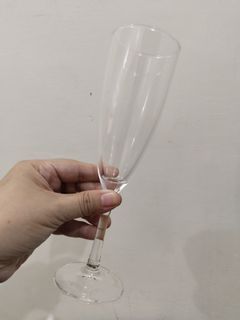 Affordable Japan Wine Glass for only php 250 😍👌