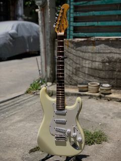 Bacchus Stratocaster Japan