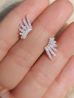 Beautiful wing sterling silver 925 earrings