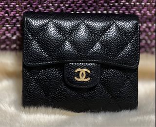(Category: ) located in . Submitted by luxe1101 (Listing ID 1298333725, Image 1). Description: .